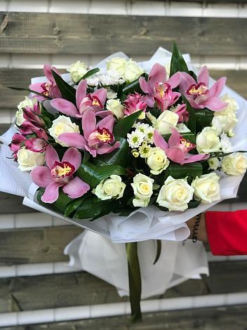 Букет цветов из: Розы и Хризантемы в Оверятах