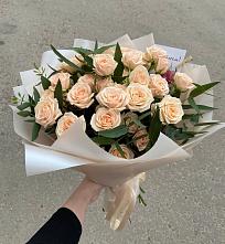 Букет Кремовые розы Латте в Оверятах